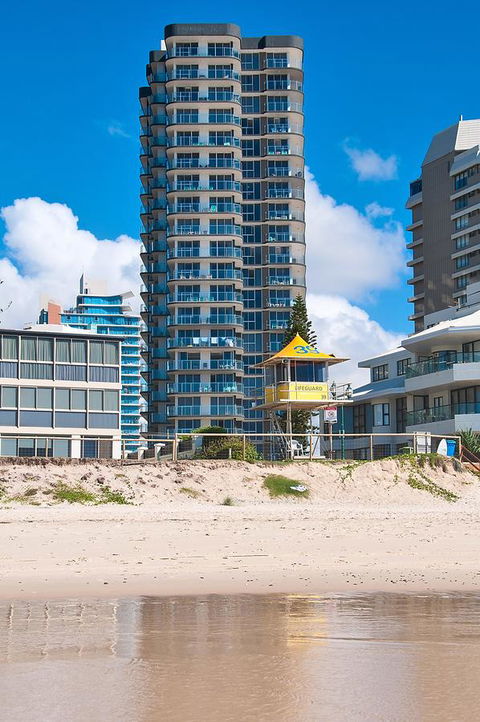 Sunbird Beach Resort Main Beach - Accommodation 4U 34