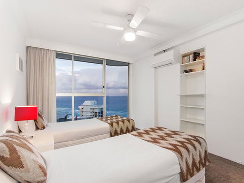 Sunbird Beach Resort Main Beach - Accommodation 4U 13
