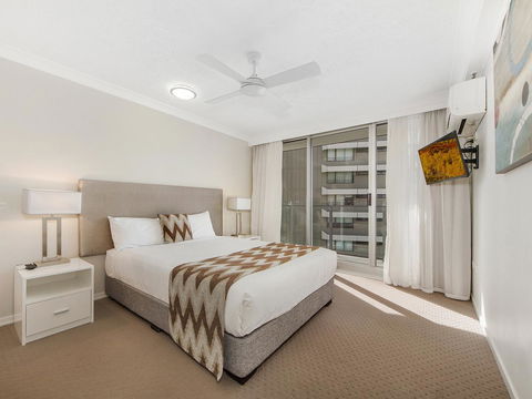 Sunbird Beach Resort Main Beach - Accommodation 4U 24