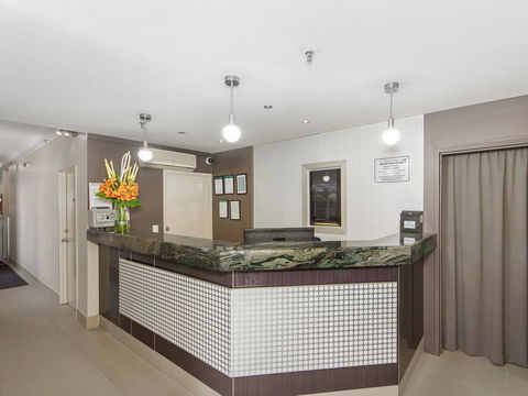 Sunbird Beach Resort Main Beach - Accommodation 4U 43