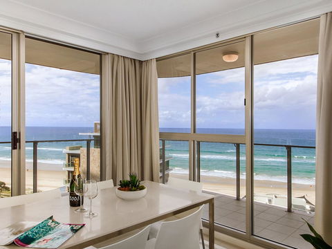 Sunbird Beach Resort Main Beach - Accommodation 4U 17