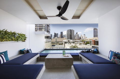 Ivy And Eve Apartments By CLLIX - Accommodation 4U 5
