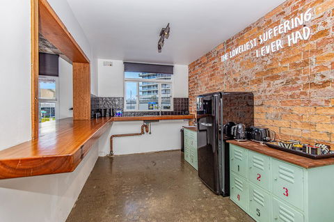 The Pink Hotel Coolangatta - Accommodation 4U 4