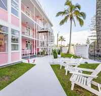 The Pink Hotel Coolangatta - Accommodation 4U