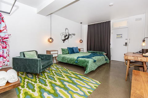 The Pink Hotel Coolangatta - Accommodation 4U 28