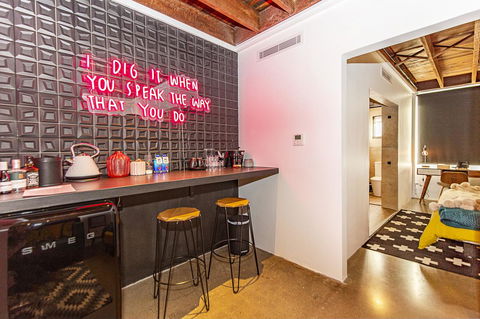 The Pink Hotel Coolangatta - Accommodation 4U 20