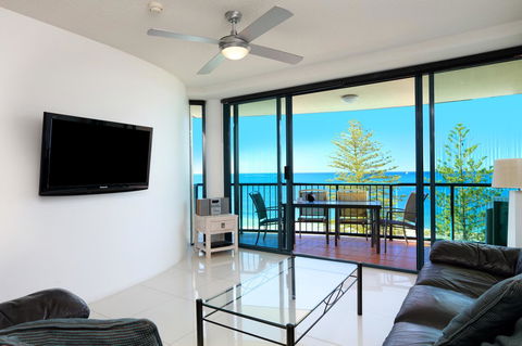 Peninsular Beachfront Resort - Accommodation 4U 2