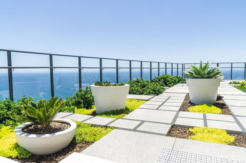 Rhapsody Resort - Official - Accommodation 4U 5