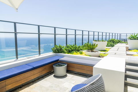Rhapsody Resort - Official - Accommodation 4U 6