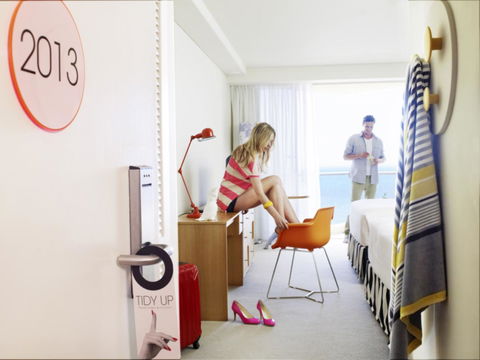 QT Gold Coast - Accommodation 4U 38