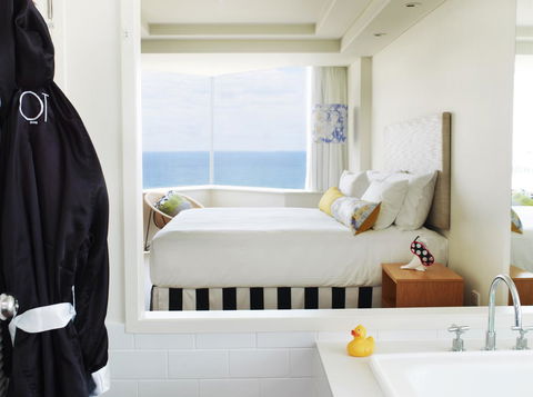 QT Gold Coast - Accommodation 4U 10