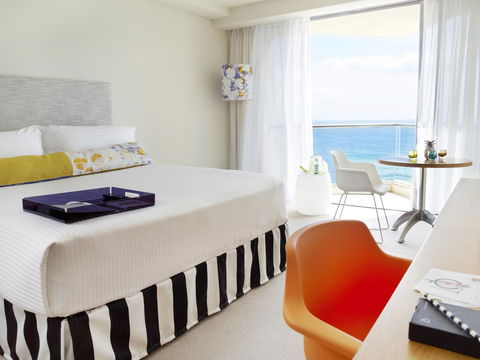 QT Gold Coast - Accommodation 4U 8