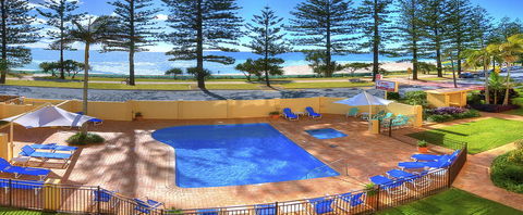 Columbia Beachfront Apartments On Rainbow Bay - Accommodation 4U 2