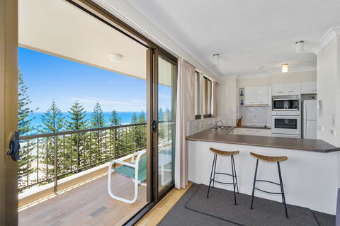 Columbia Beachfront Apartments On Rainbow Bay - Accommodation 4U 28