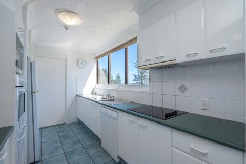 Columbia Beachfront Apartments On Rainbow Bay - Accommodation 4U 7