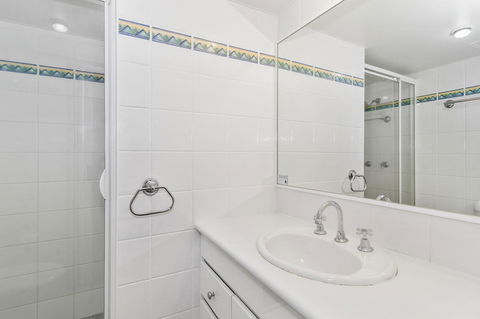 Columbia Beachfront Apartments On Rainbow Bay - Accommodation 4U 31