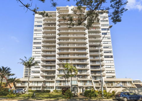 Columbia Beachfront Apartments On Rainbow Bay - Accommodation 4U 4