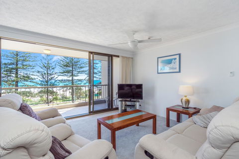 Columbia Beachfront Apartments On Rainbow Bay - Accommodation 4U 8