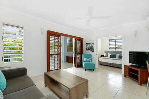 Mantra Aqueous On Port - Accommodation 4U 16