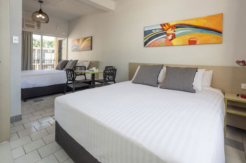 Nightcap At Emerald Star Hotel - Accommodation 4U 16