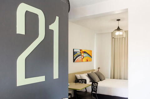 Nightcap At Emerald Star Hotel - Accommodation 4U 11