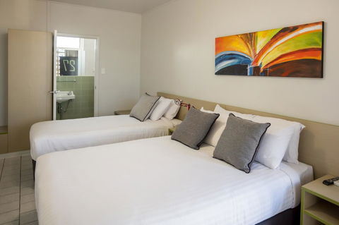 Nightcap At Emerald Star Hotel - Accommodation 4U 41