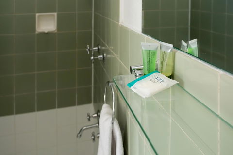 Nightcap At Emerald Star Hotel - Accommodation 4U 36