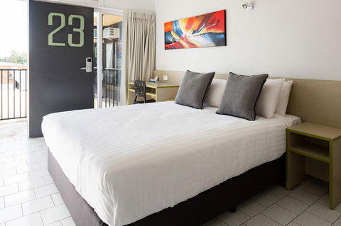 Nightcap At Emerald Star Hotel - Accommodation 4U 37