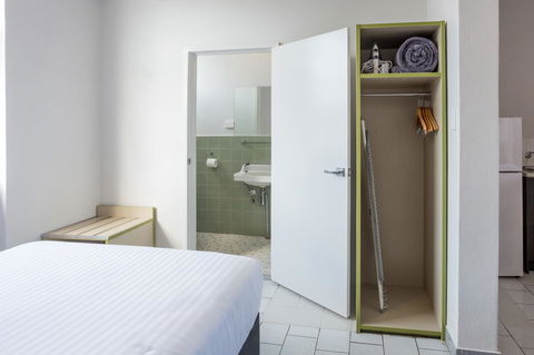 Nightcap At Emerald Star Hotel - Accommodation 4U 13