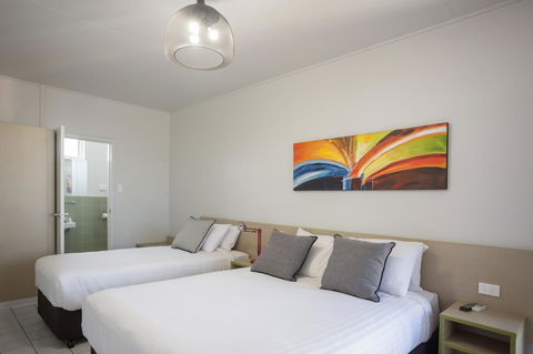 Nightcap At Emerald Star Hotel - Accommodation 4U 43