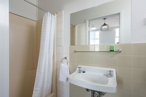 Nightcap At Emerald Star Hotel - Accommodation 4U 20