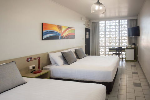 Nightcap At Emerald Star Hotel - Accommodation 4U 42