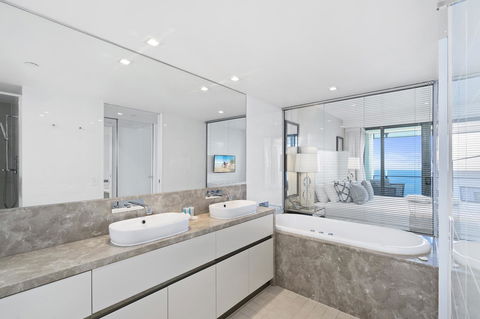 Soul Surfers Paradise - Gclr - Accommodation 4U 5