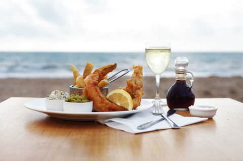 Seacrest Beachfront Apartments Surfers Paradise - Accommodation 4U 38