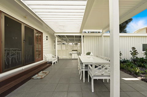 Frangipani House - Accommodation 4U 30