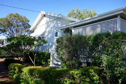 Frangipani House - Accommodation 4U 34
