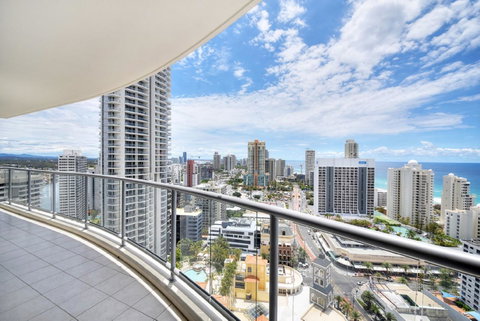 The Towers Of Chevron Renaissance - Holidays Gold Coast - Accommodation 4U 19