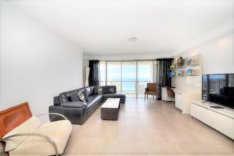 The Towers Of Chevron Renaissance - Holidays Gold Coast - Accommodation 4U 20