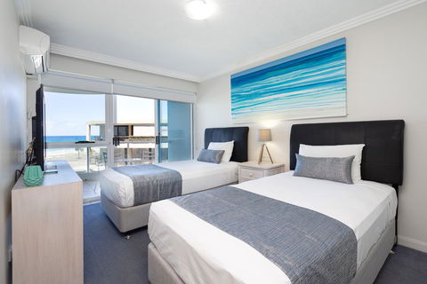 Regency On The Beach - Accommodation 4U 1