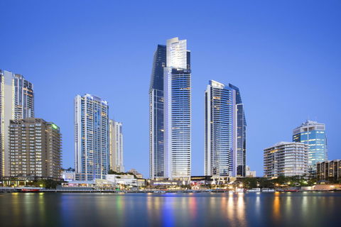 Mantra Circle On Cavill - Accommodation 4U 0