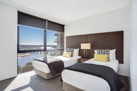Mantra Circle On Cavill - Accommodation 4U 23