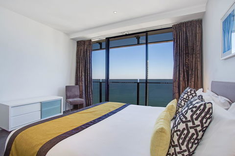 Mantra Circle On Cavill - Accommodation 4U 15