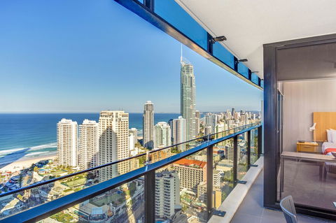Mantra Circle On Cavill - Accommodation 4U 30