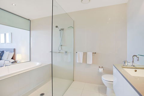 Mantra Circle On Cavill - Accommodation 4U 16