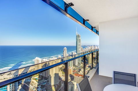Mantra Circle On Cavill - Accommodation 4U 12