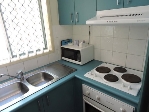 Surfers Beach Resort One - Accommodation 4U 42