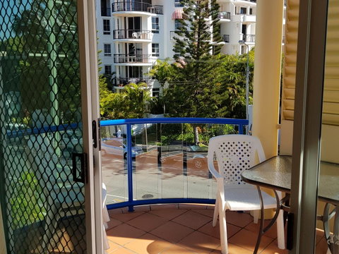 Surfers Beach Resort One - Accommodation 4U 25