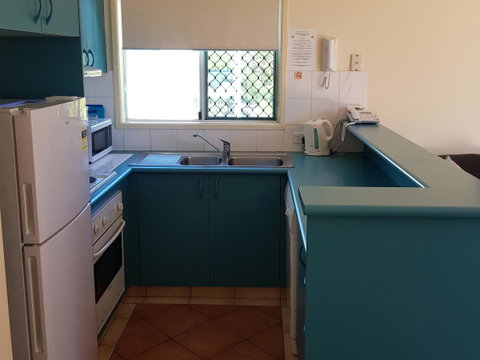 Surfers Beach Resort One - Accommodation 4U 26