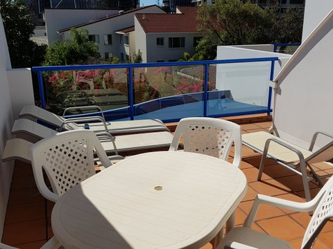 Surfers Beach Resort One - Accommodation 4U 21