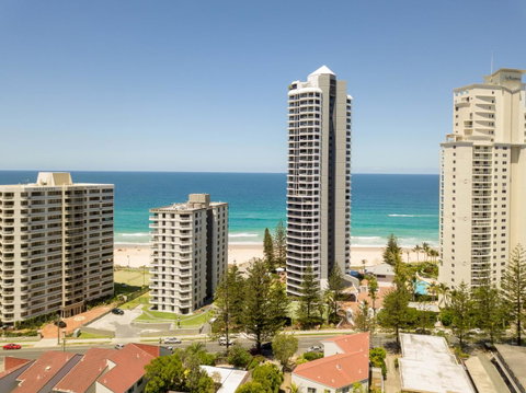 Surfers Beach Resort One - Accommodation 4U 38